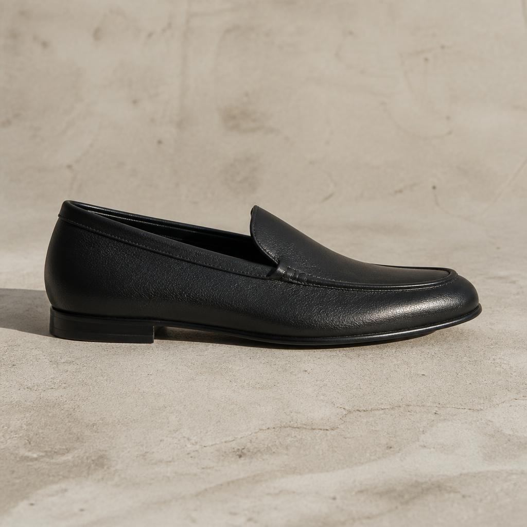 UNSTRCT loafer in black, side profile